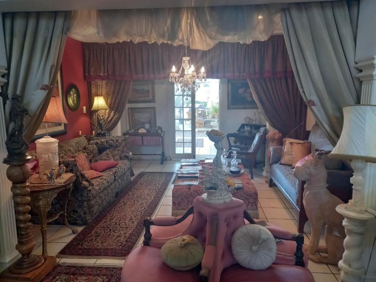 Michael-Angelo Guest House Potchefstroom Exterior photo